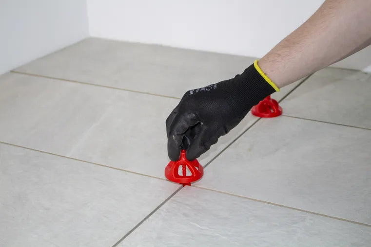Load image into Gallery viewer, Rubi Levelling Cyclone Flat Bases For Porcelain Tiles (100 or 300 pcs)