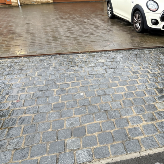 Dark Grey Granite Cobbles - 100 x 100 x 60mm Pack - Cropped