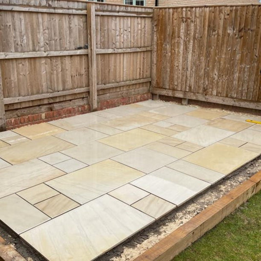 Mint Fossil Indian Sandstone Paving - 295 x 295 x 22mm - Sawn & Honed