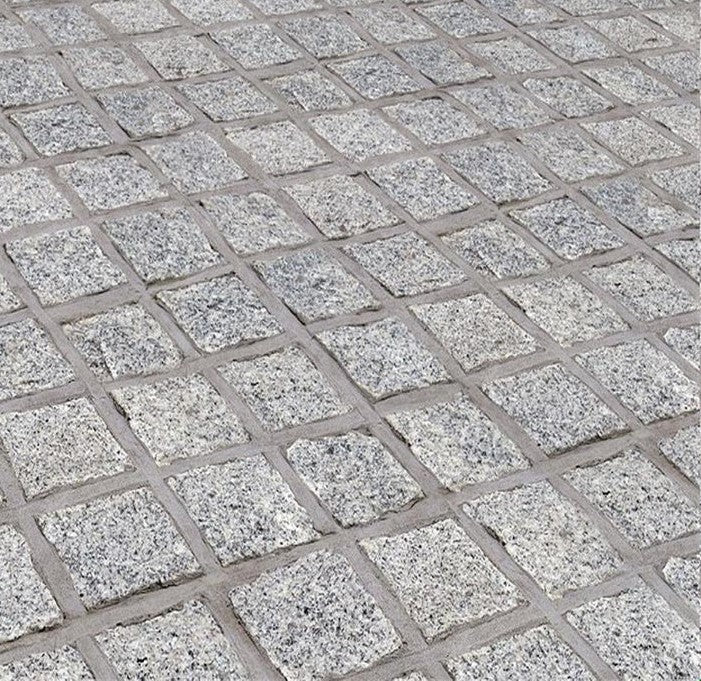 Load image into Gallery viewer, Light Grey Granite Cobbles - 100 x 100 x 60mm
