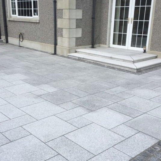 Light Grey Granite Paving - Patio Pack - Mixed Sizes - Sawn & Flamed